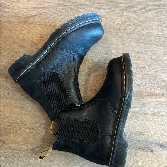 Women’s Doc Martens - Picture 4 of 4